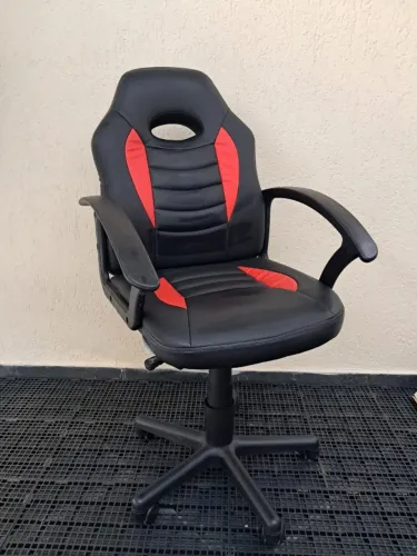 Cadeira Gamer Infantil GT DPX Preta e Vermelha - Usada