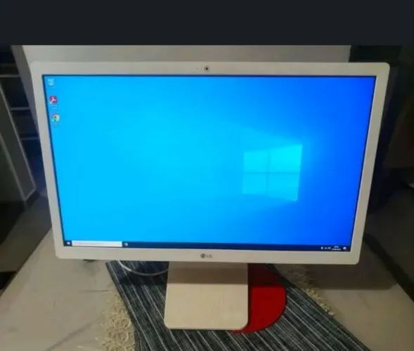 LG ALL in one - Intel QuadCore - 4gb RAM e SSD 128gb wi-fi Tela 21" polegadaa
