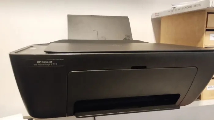 Impressora HP Deskjet 2774 jato de tinta