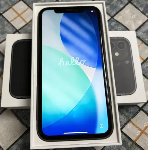 Iphone 11 - 128GB - Preto