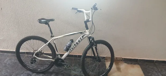 Bike 29 top pra ir hoje pra desocupar espaço 390$