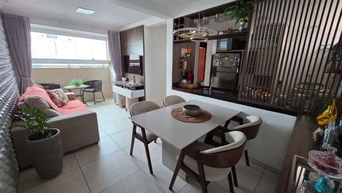 Vende-se apartamento de 02 quartos no Altiplano