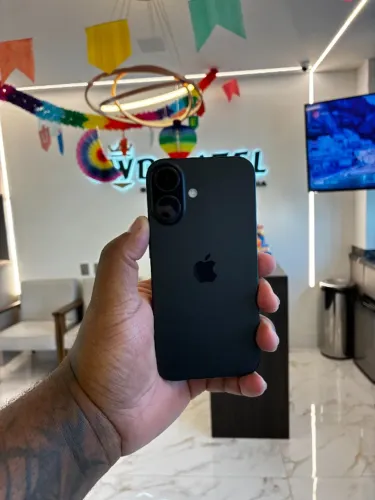 iPhone 16 256GB Preto 87% - Loja Fisica
