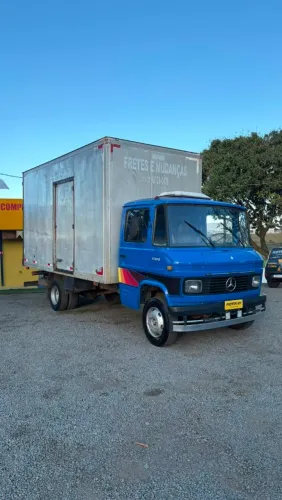 MB 708 E Ano 1987 baú 5 Mts !!