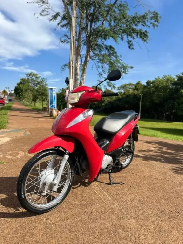 Biz 125, só pedal.
