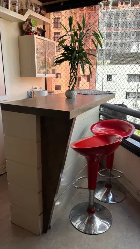 Vendo banqueta e barzinho