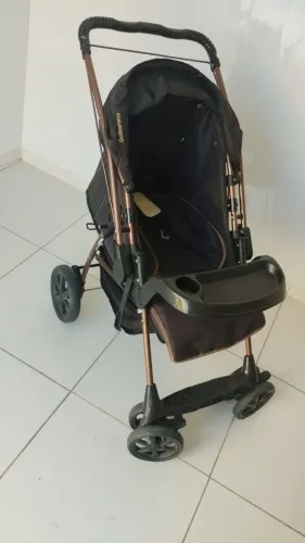 Vendo carrinho de bebê e bebê conforto super conservado