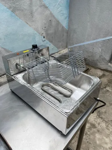 Fritadeira elétrica a óleo 5 litros 220V - 3.000 Watts