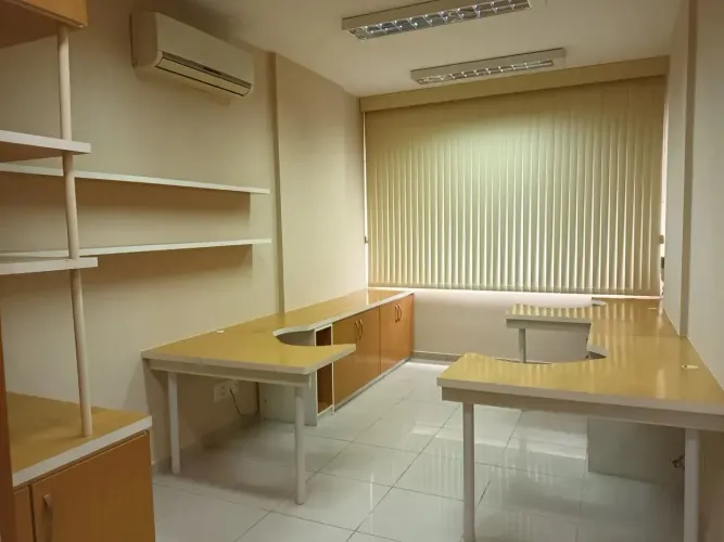 Ponto comercial/Loja/Box para aluguel tem 24 metros quadrados