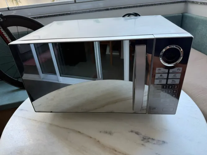 Micro-ondas Philco PME31BM 30L - Para Reparo