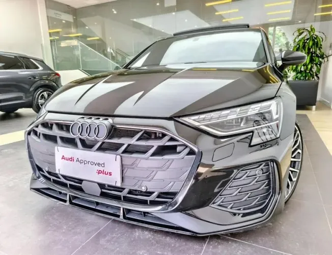 Audi A3 Sed. Perform. Black 2.0 TFSI S-tronic 2026