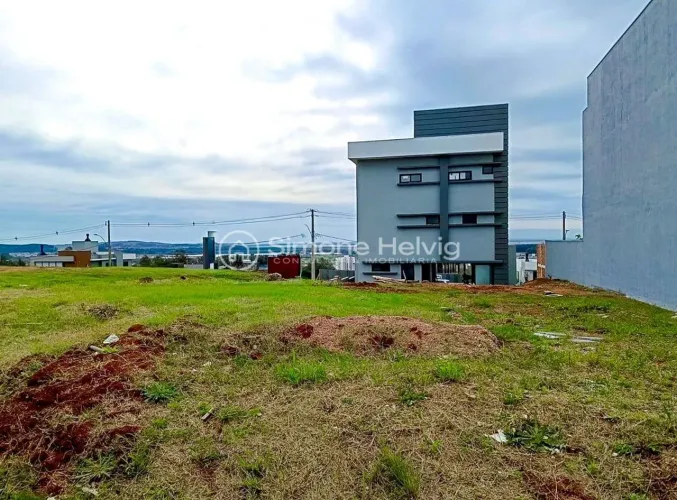 Lote de Frente para Praça + Projeto Incluso no Condomínio Reserva das Figueiras - Guaíba/R
