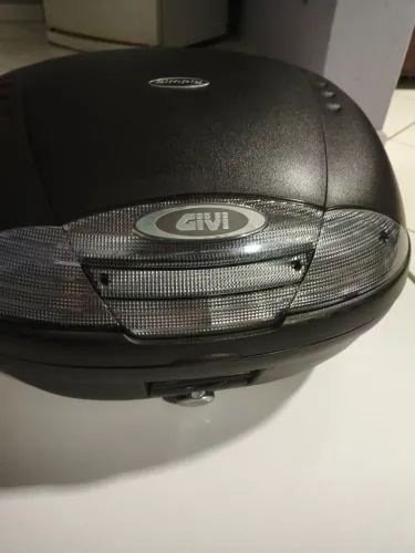 BAU GiVi