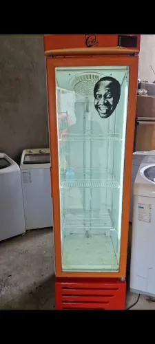 Vende se Expositor de bebidas