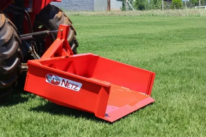 Plataforma Traseira NETZ Tratorizada 1,30m x 0,87m | Prática e Pronta para o Campo!