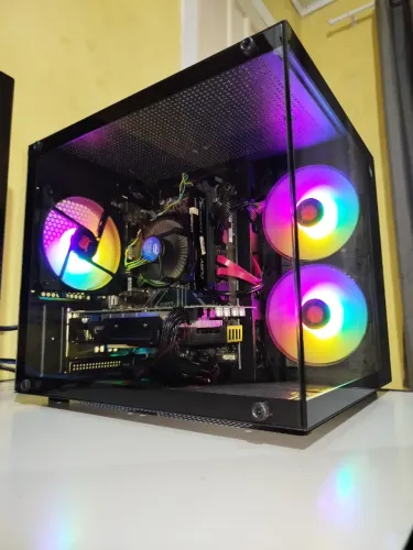PC Gamer Intel i3-8100 - GTX 550Ti - 8GB RAM - SSD + HD