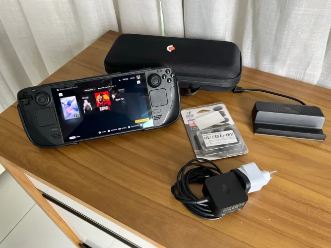 Steam Deck OLED 512GB + 128GB + Dock + Capa Spigen + Grip Skull & Co (Bateria 98%)