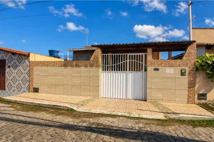 Encontre Seu Lar dos Sonhos no Centro de Extremoz