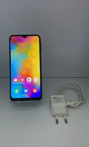 Samsung M20