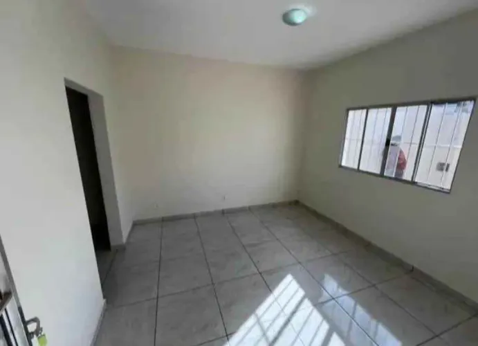 Casa no Cruzeiro do Anil-G