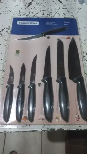 Vende-se jofo de faca