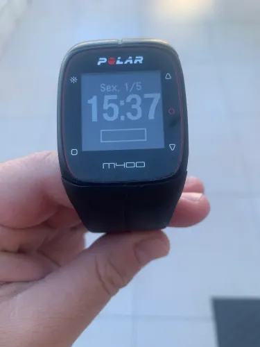 Relógio com GPS Polar m400