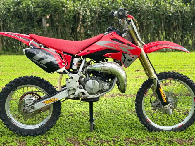CR85 2007