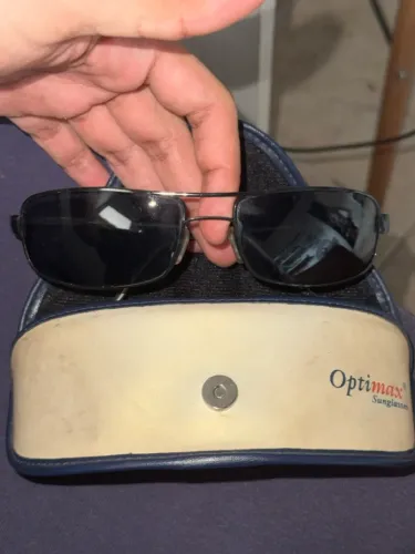 Vendo óculos de sol optimax