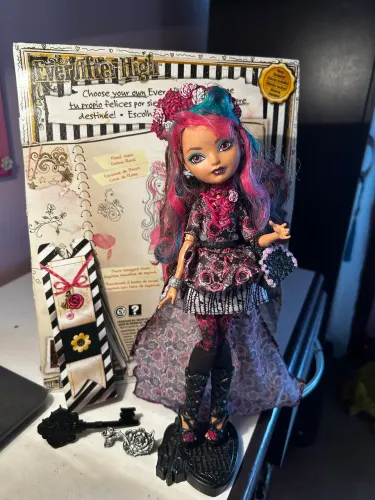 Ever After High Briar Beauty Doll Spring Unsprung 