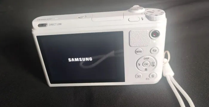 Câmera digital, com tela touchscren, e Wi-Fi Samsung WB800F Branca+ cartão de memória 64Gb