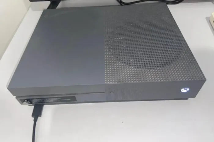 Vendo Xbox One S