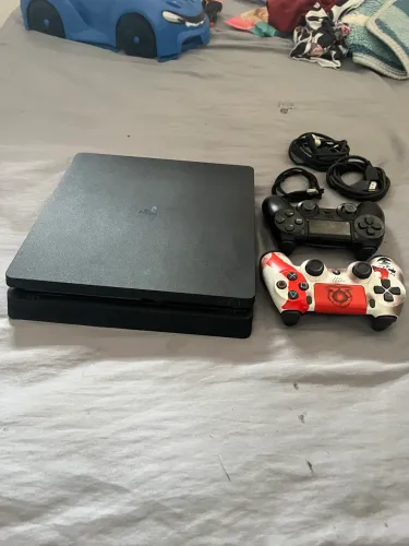 Ps4 slim 1 tb 2 manetes