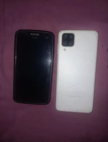 Celular com defeito