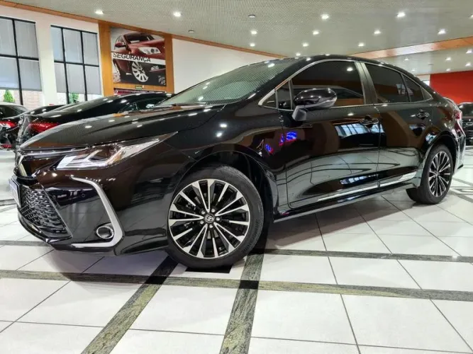 Toyota Corolla Altis 2.0 Flex 16V Aut. 2024
