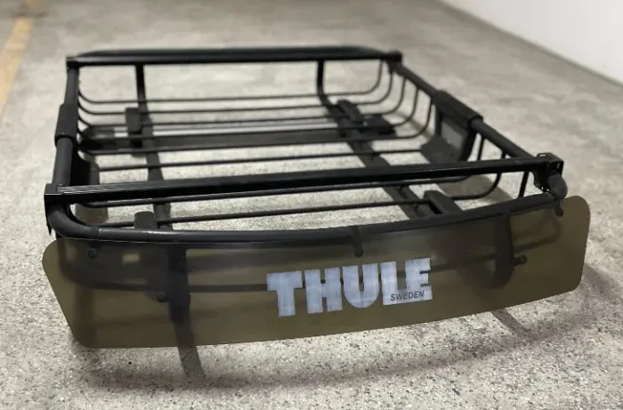 Bagageiro Thule Xperience 828 (Aberto) com barras transversais para Suzuki Jimny
