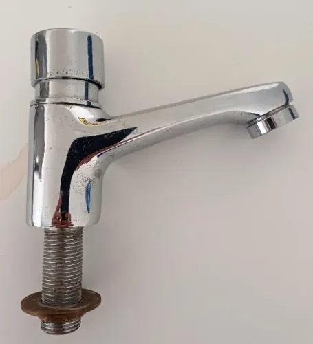 Torneira fechamento automático Fabrimar Metal