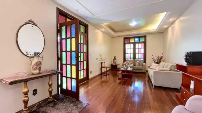 Casa à venda, 5 quartos, 2 suítes, 4 vagas, Luxemburgo - Belo Horizonte/MG