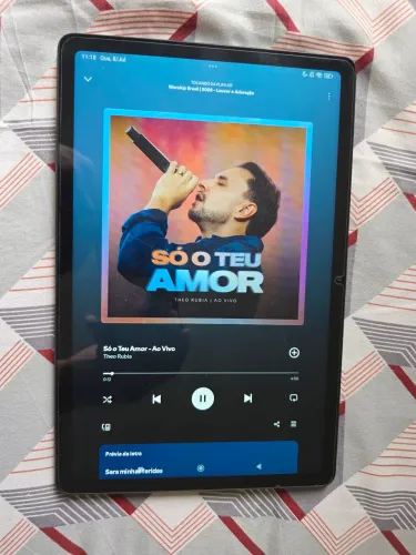 Tablet, celular