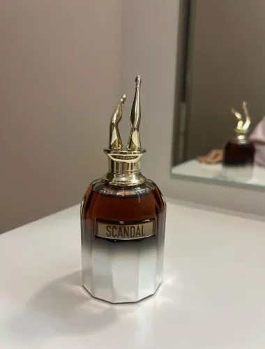 Perfume scandal elixir