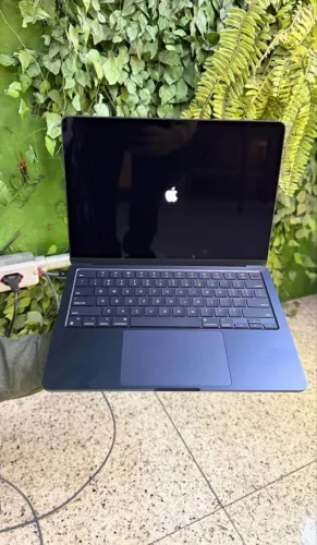 MacBook Air M2 24/512GB 13,6? Cor: Midnight