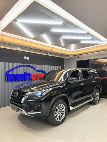 Toyota Hilux SW4 SRX 4X4 2.8 TDI 16V Dies. Aut. 2021