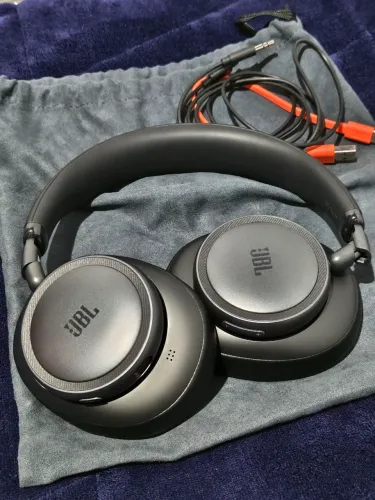 JBL Live 780NC - Fone Bluetooth com ANC
