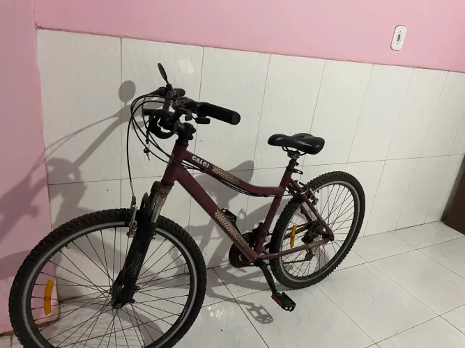 Bicicleta Caloi Rouge - Aro 26 - Adulto Cor Vinho Tamanho Unico