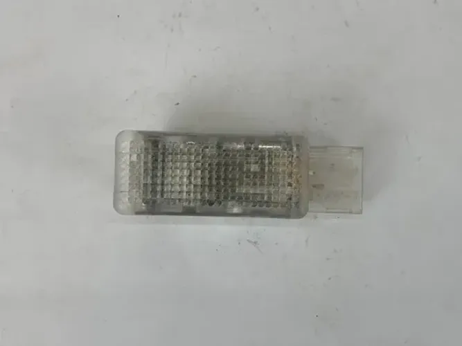 Luz Cortesia Porsche Cayenne 2011 2014