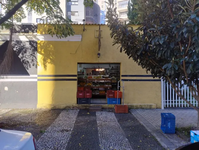 Quitanda a venda no água verde ótima localização