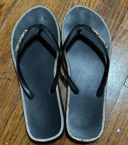 Chinelo BEBE tamanho 36 importado (Desapego)