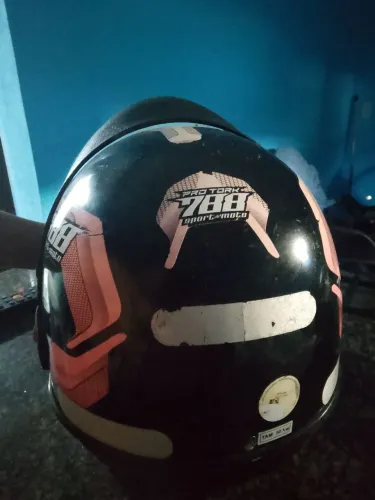 Capacete