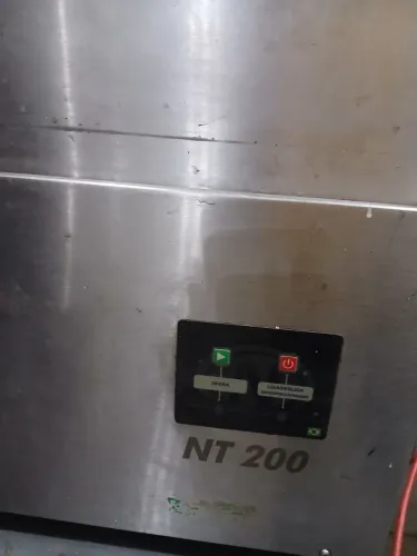 Maquina de lavar louça profissional NT 200