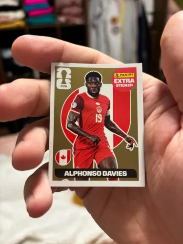 ALPHONSO DAVIES - OURO