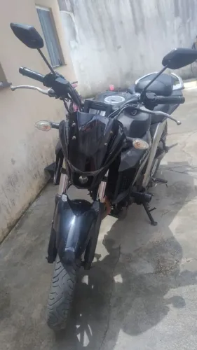 Fz25 Versão pantera negra 2023